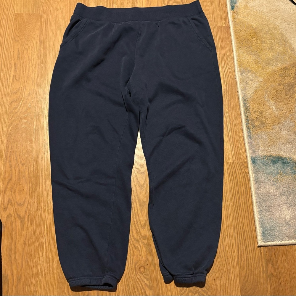 Time and Tru Dark Blue Sweatpants
Women’s L